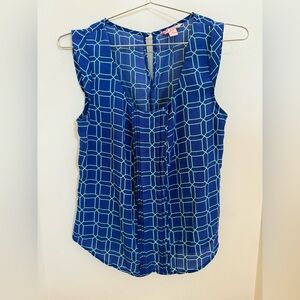 Candie’s Blue Geometric Sleeveless Blouse | Size Small